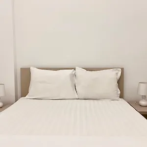 Old Town - Ultra Apartment Bucharest