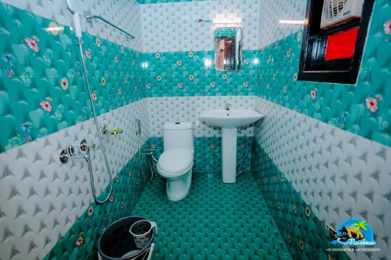 Hotel Vaishnav Tours Alappuzha