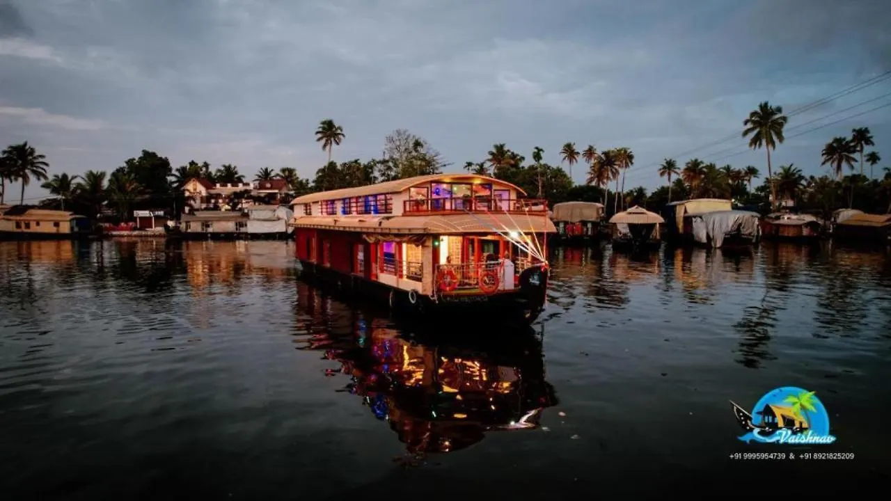 Hotel Vaishnav Tours Alappuzha